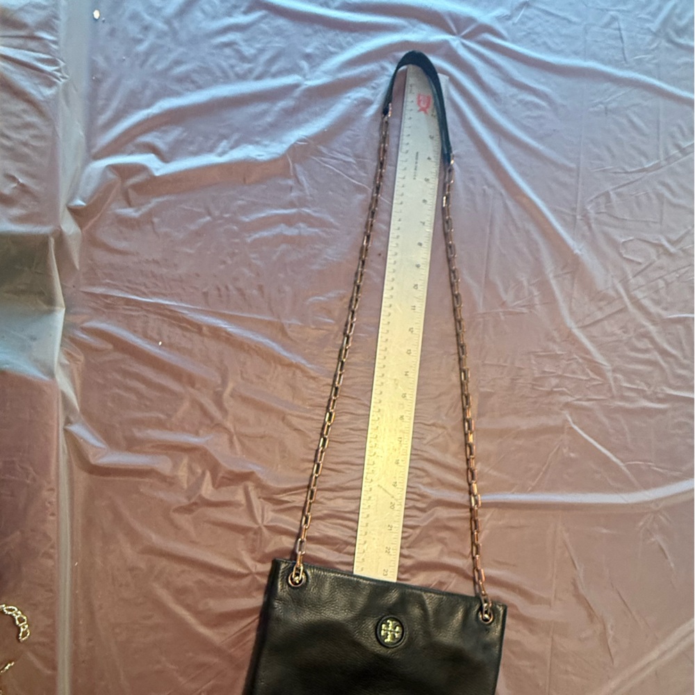 Tory Burch Black Pebbled Leather Gold Chain Convertible Shoulder/Crossbody Bag - Picture 4 of 12